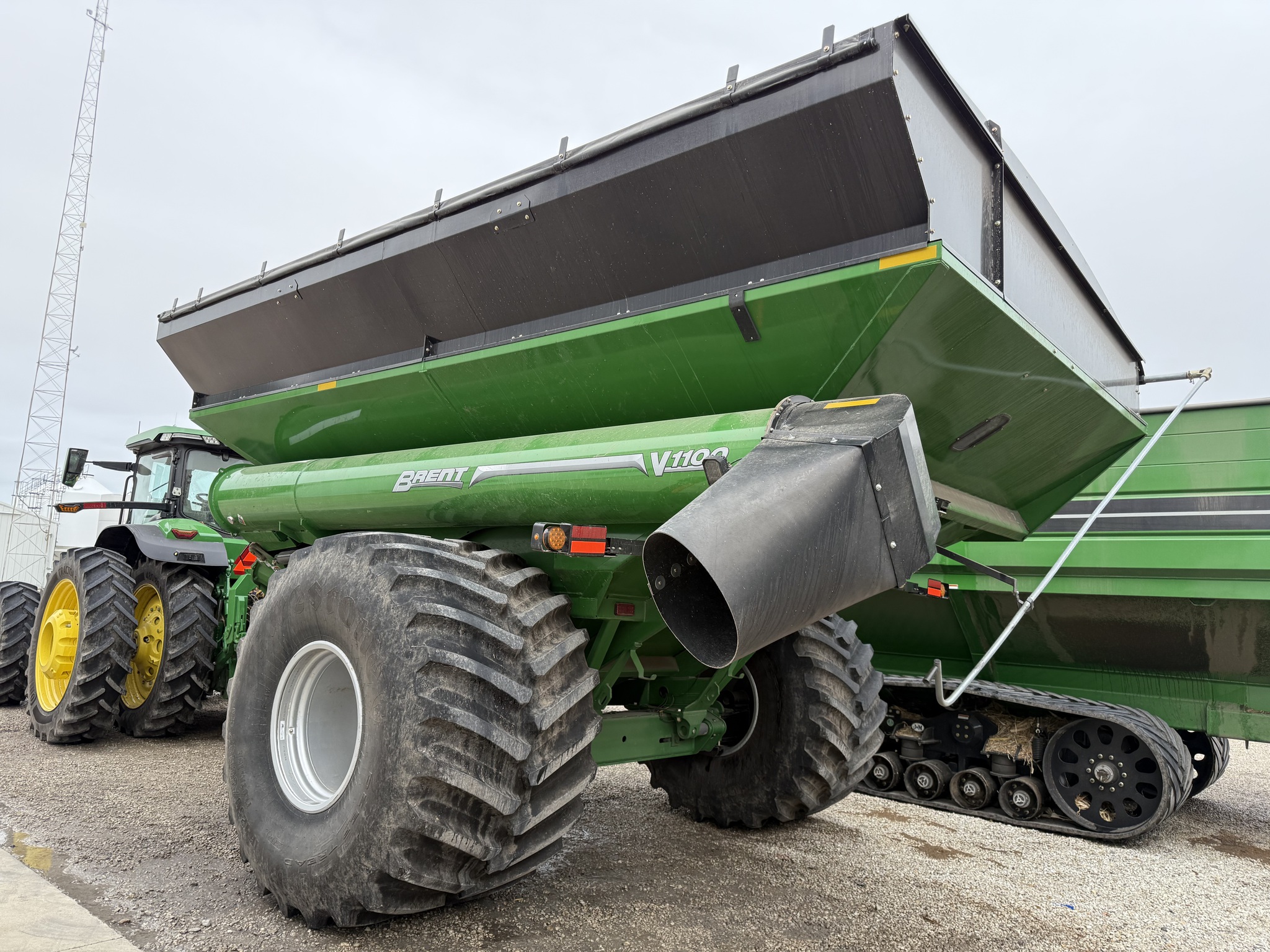  2020 Brent V1100 at Heritage Tractor in Lacon, IL