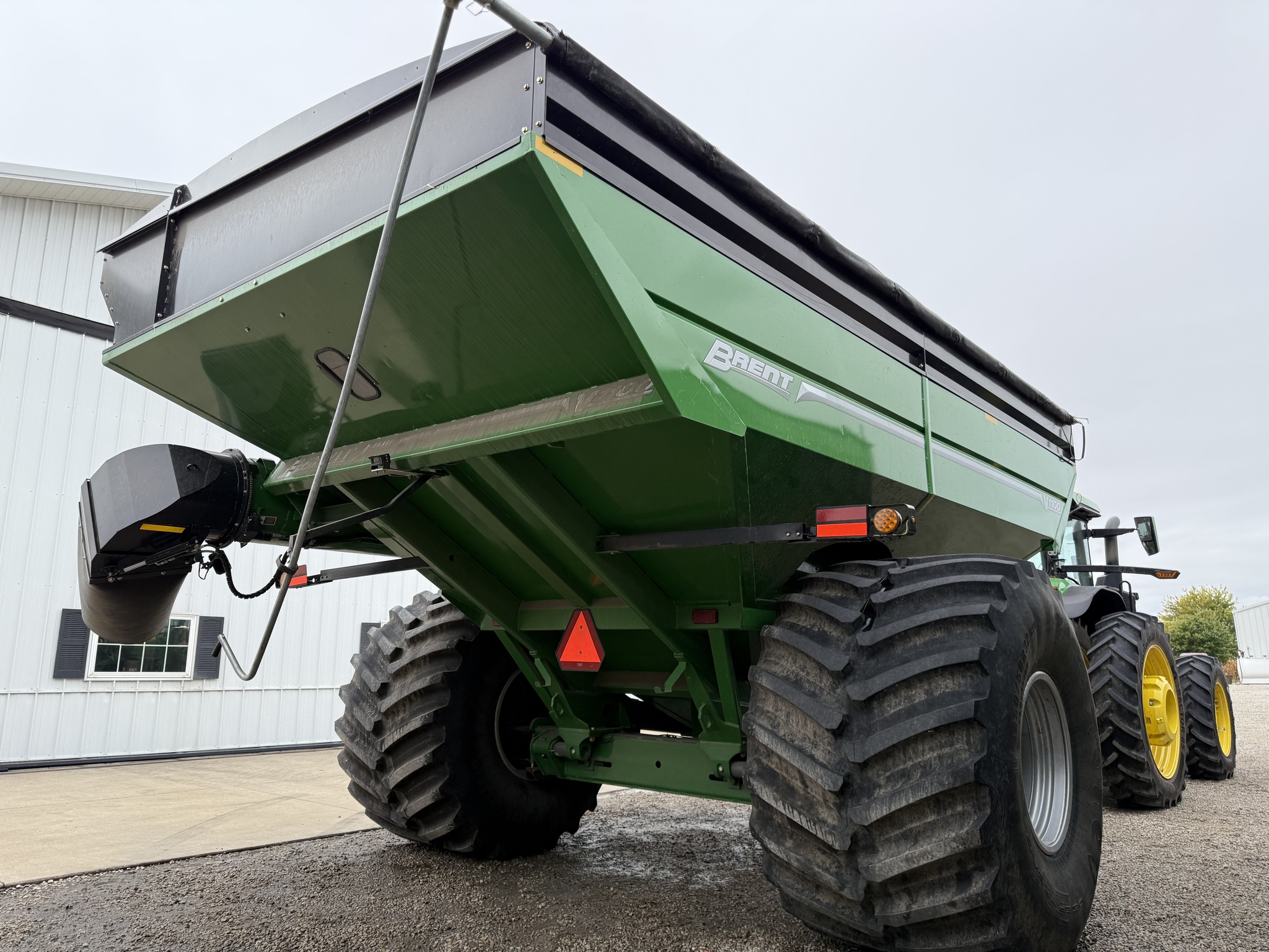  2020 Brent V1100 at Heritage Tractor in Lacon, IL