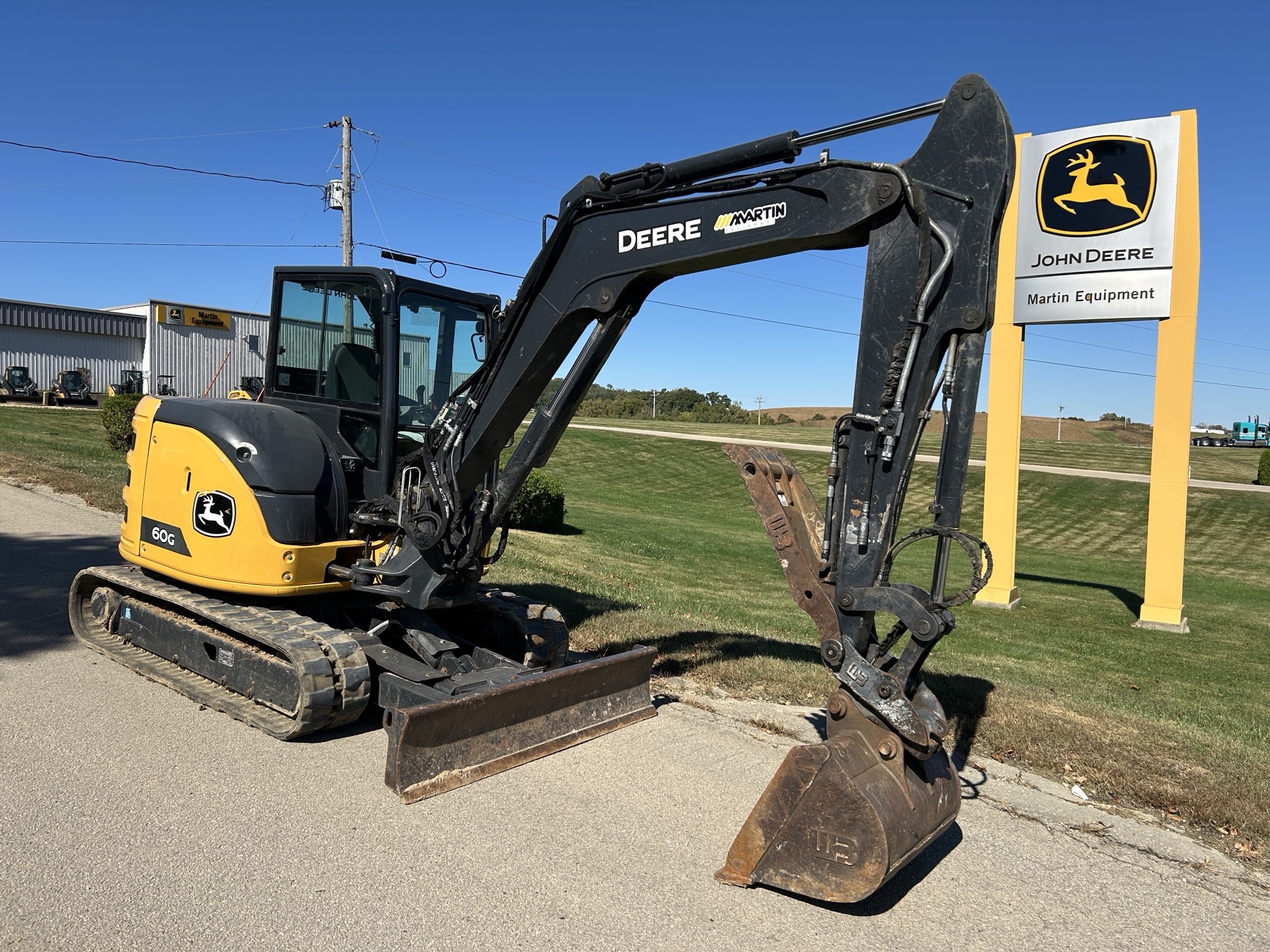 2020 John Deere 60G Image 4