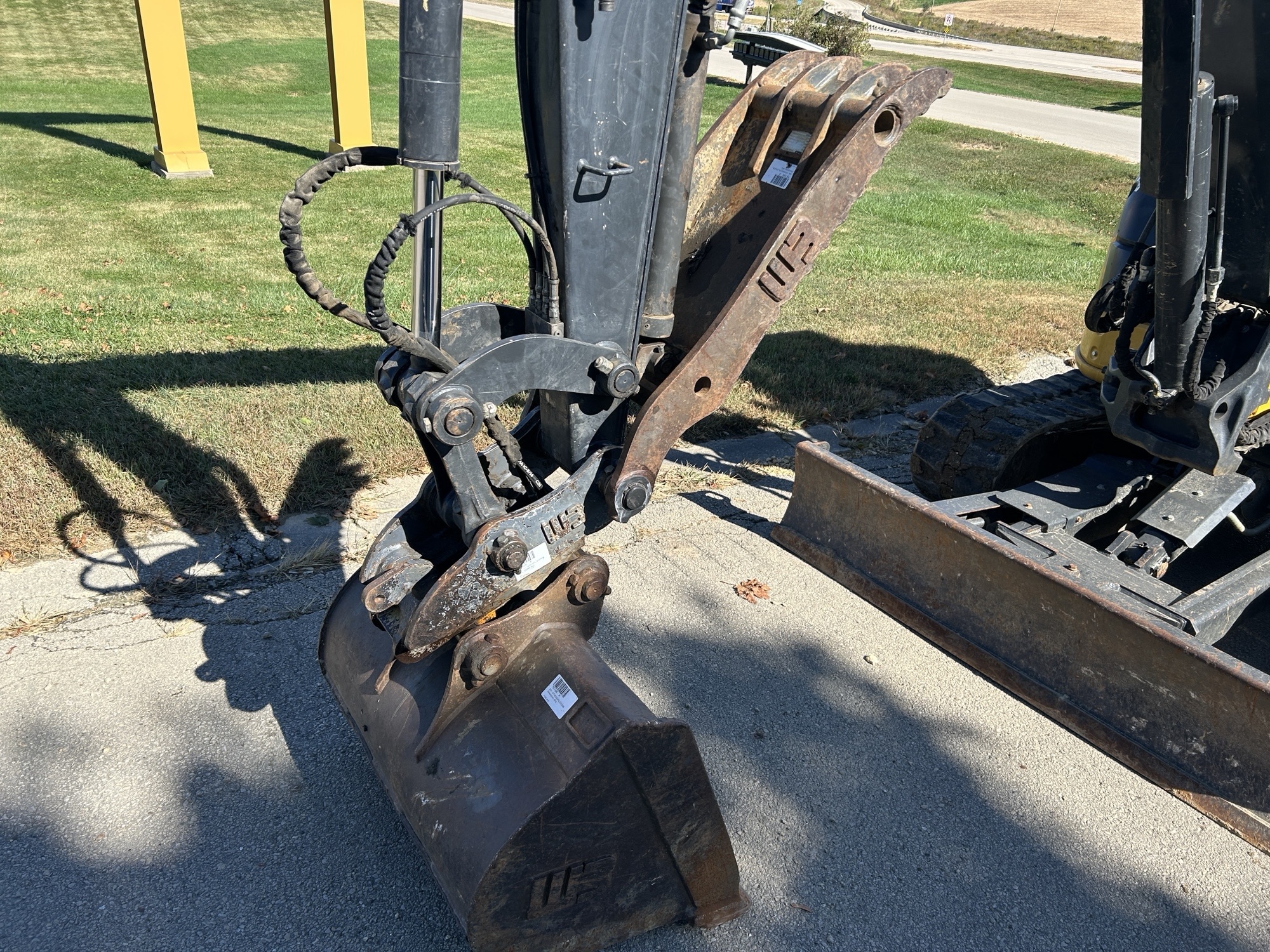 2020 John Deere 60G Image 9