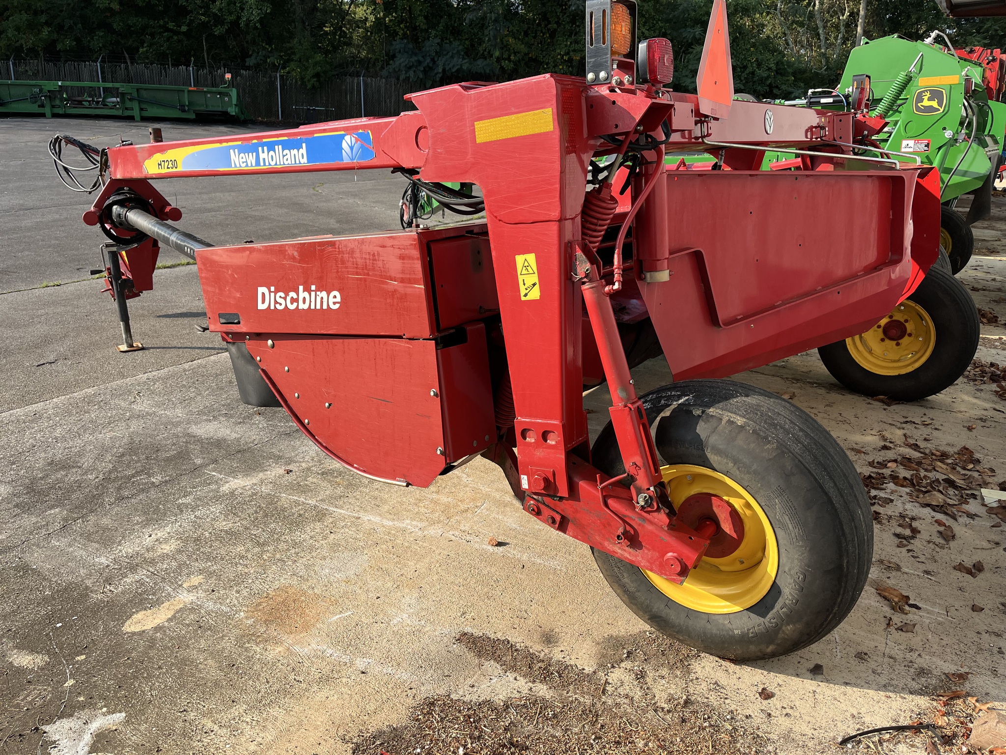 2017 New Holland H7230 Image 6