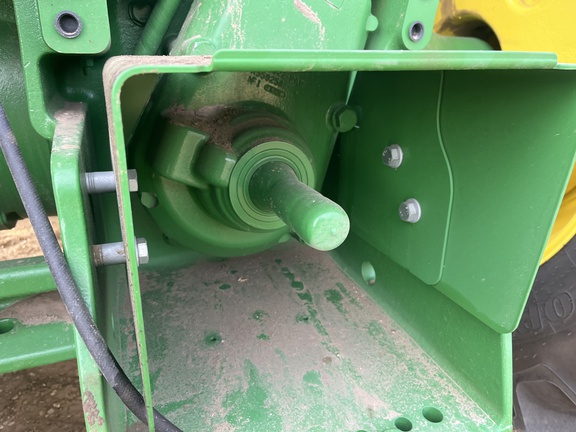 Used 2025 John Deere 9R 590 Articulated 4WD Tractors at Horizon Ag & Turf in High Prairie, AB - Photo9