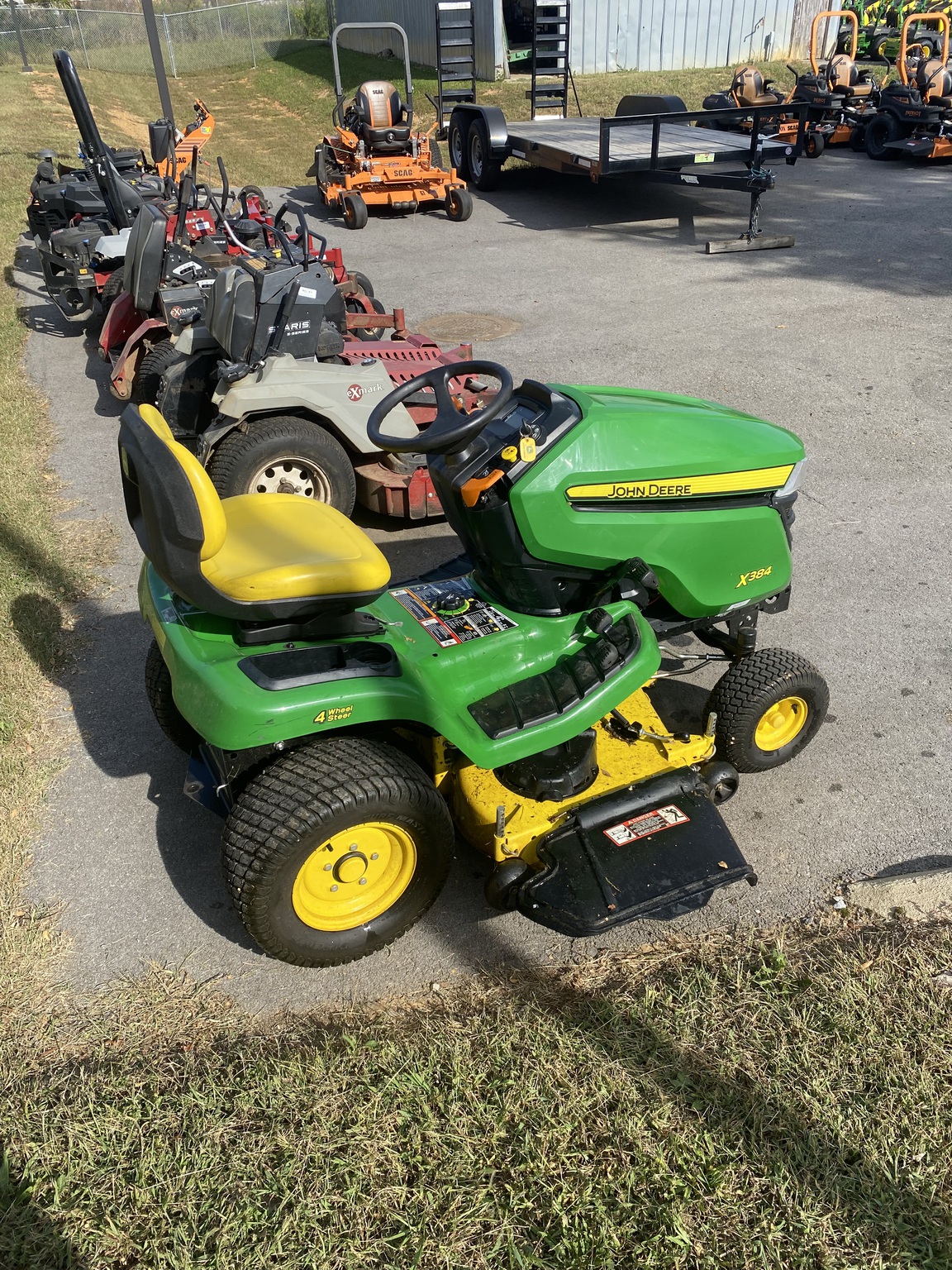 2018 John Deere X384 Image 3