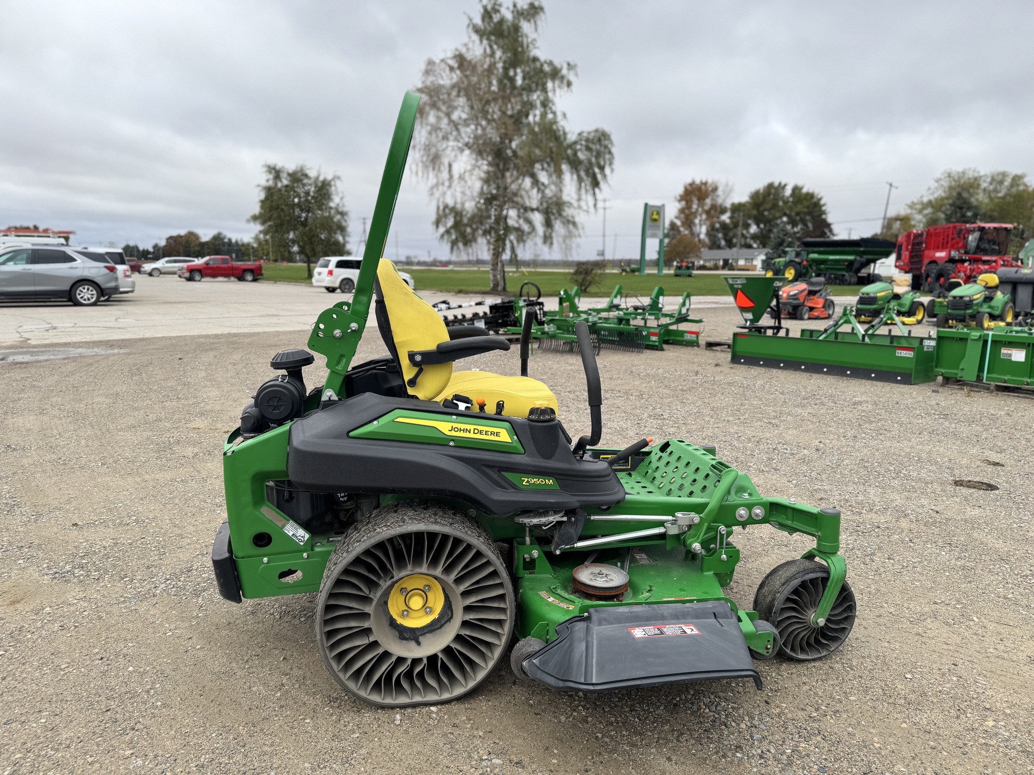 2023 John Deere Z950M Image 2