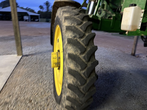 Photo of 2012 John Deere 4730