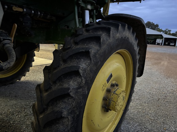 Photo of 2012 John Deere 4730