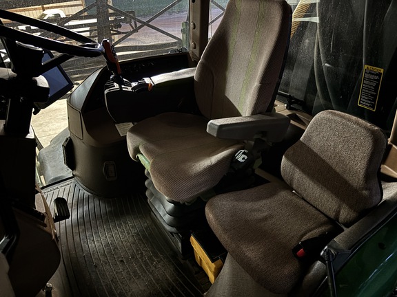 Photo of 2012 John Deere 4730