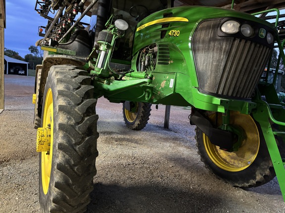 Photo of 2012 John Deere 4730
