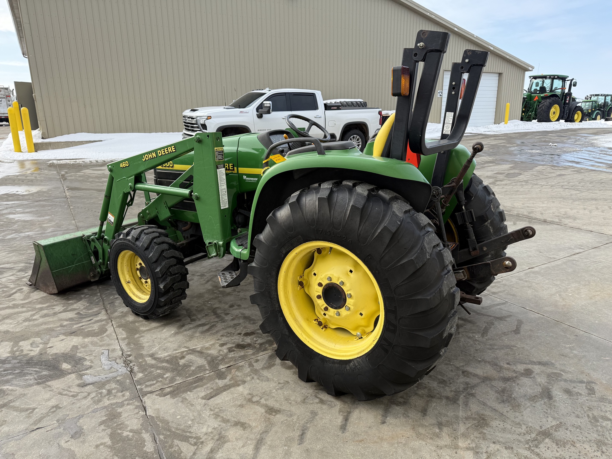 2000 John Deere 4600 Image 5