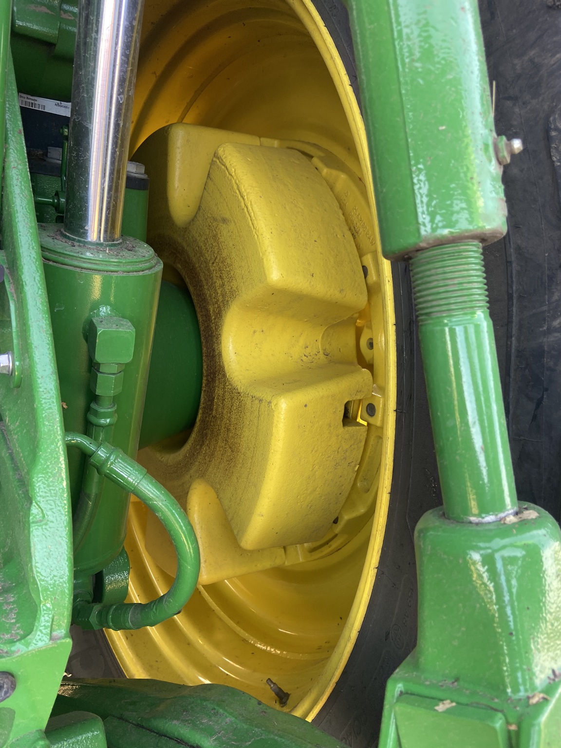  2023 John Deere 8R 410 at Heritage Tractor in Roanoke, IL