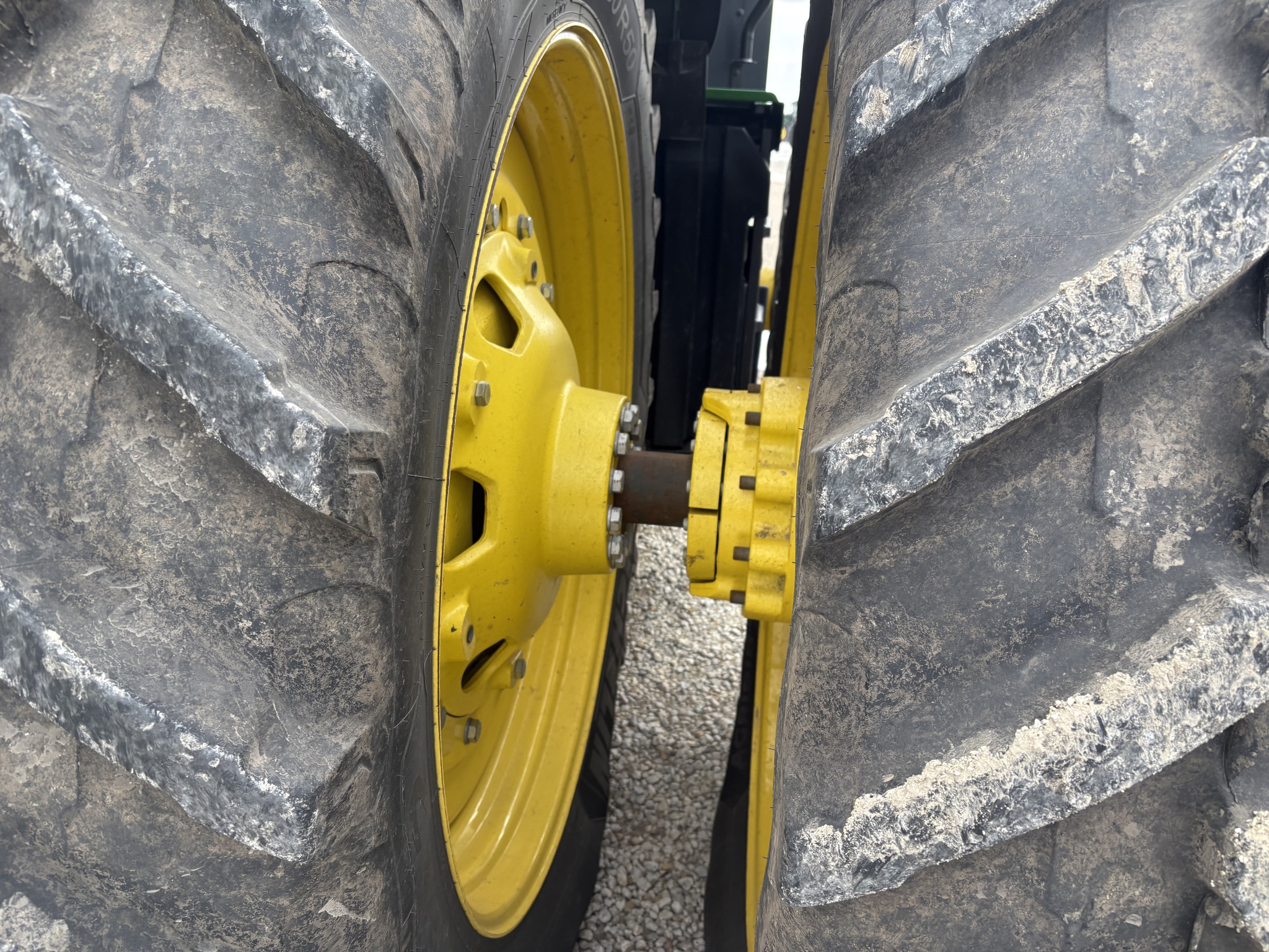  2023 John Deere 8R 410 at Heritage Tractor in Roanoke, IL