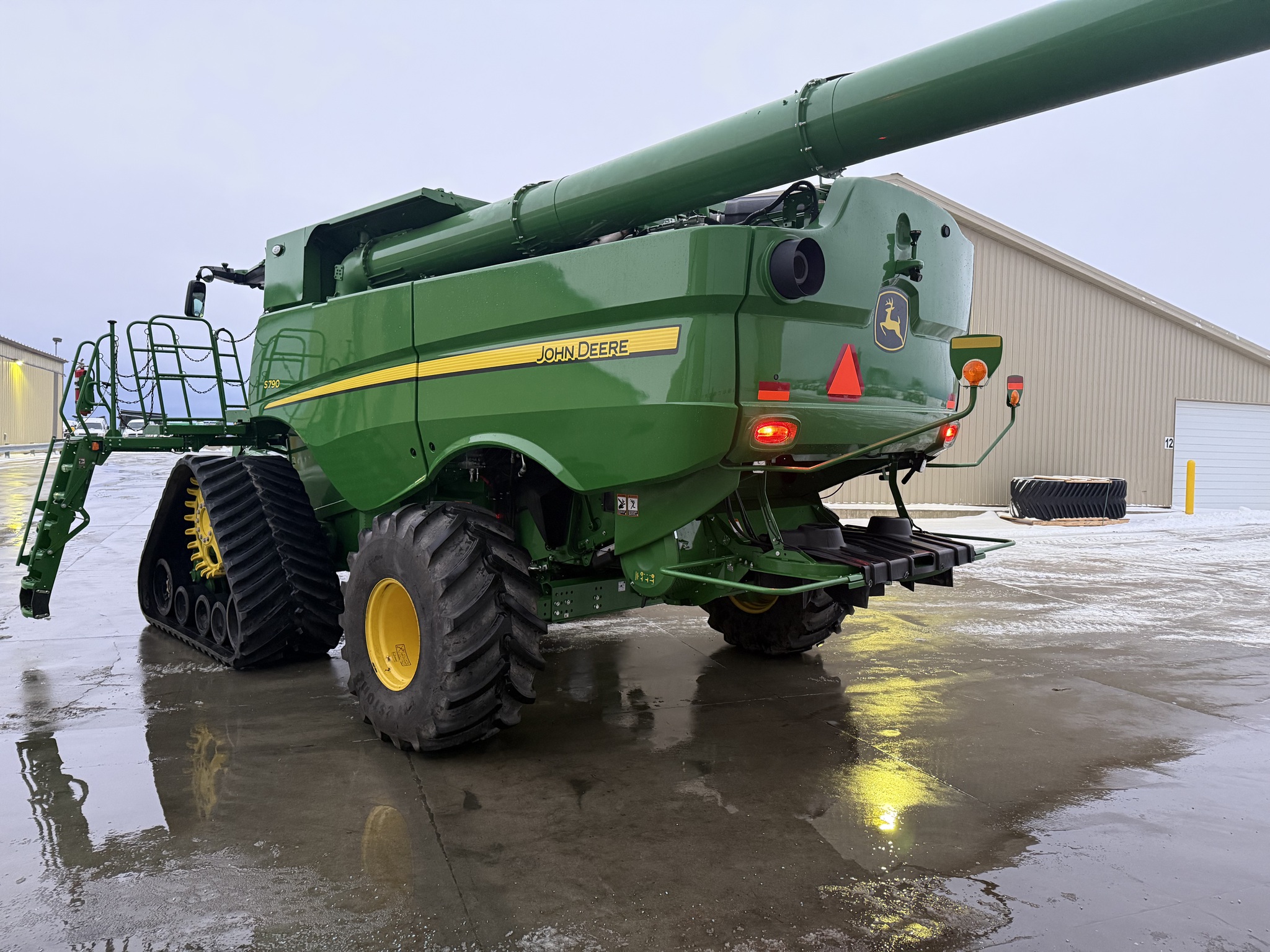 2024 John Deere S790 Image 5