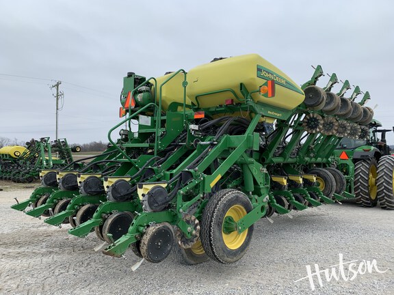 Photo of 2015 John Deere 1795
