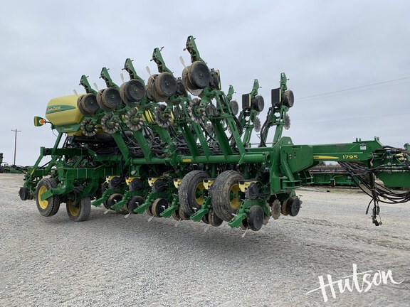 Photo of 2015 John Deere 1795