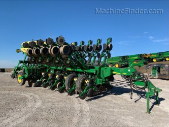 2015 John Deere 1795 | Planters: Drawn | MachineFinder