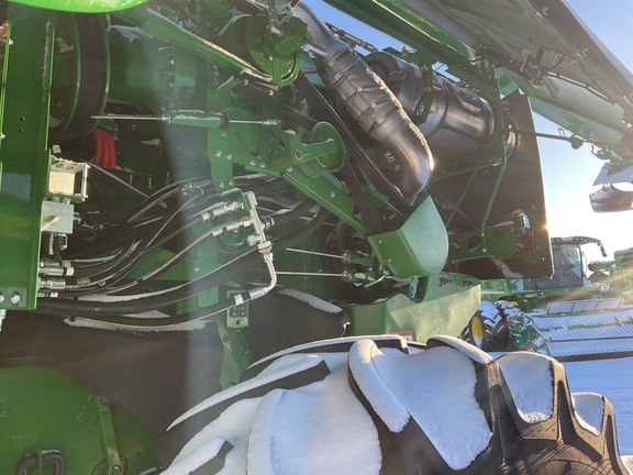 Used 2025 John Deere S7 800 Combines at Horizon Ag & Turf in Westlock, AB - Photo11