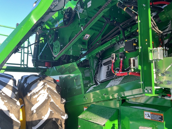 Used 2025 John Deere S7 800 Combines at Horizon Ag & Turf in Westlock, AB - Photo12