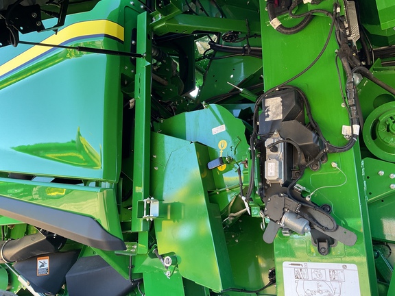 Used 2025 John Deere S7 800 Combines at Horizon Ag & Turf in Westlock, AB - Photo14