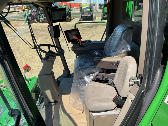 Used 2025 John Deere S7 800 Combines at Horizon Ag & Turf in Westlock, AB - Photo27