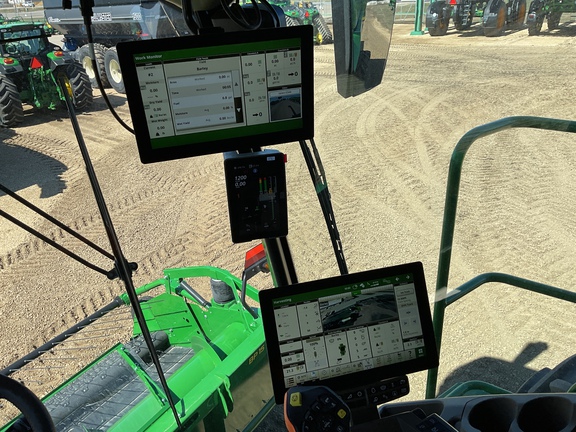 Used 2025 John Deere S7 800 Combines at Horizon Ag & Turf in Westlock, AB - Photo28