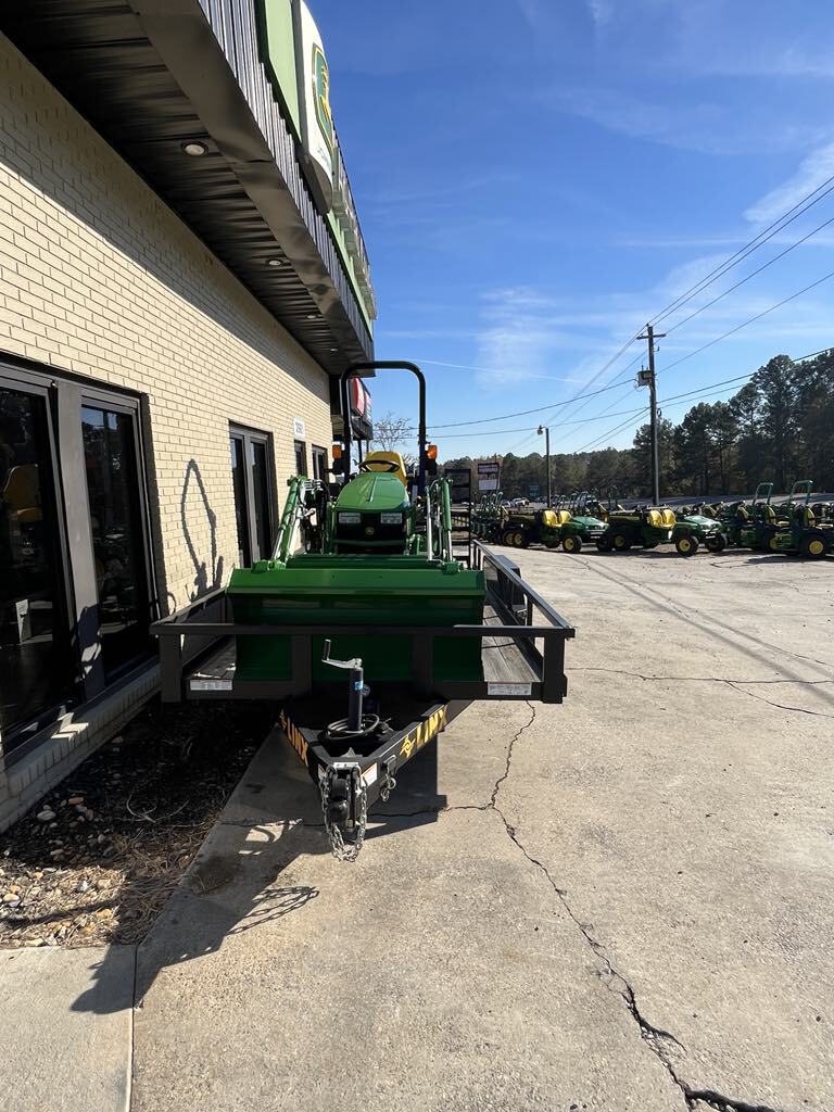 John Deere 1025R Image 3