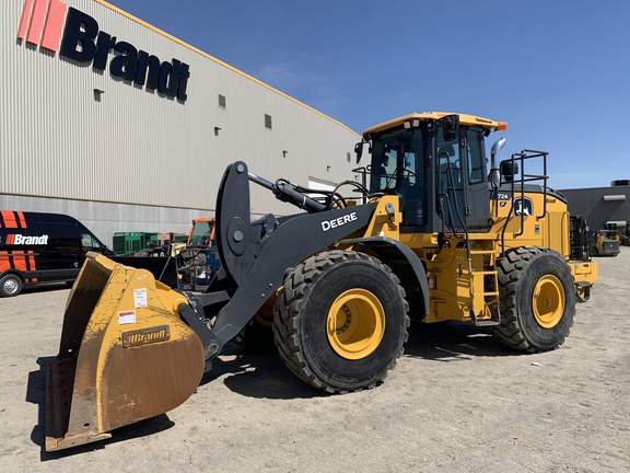 Photo of a 2023 John Deere 724 P