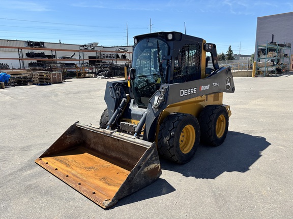 Photo of a 2023 John Deere 324G