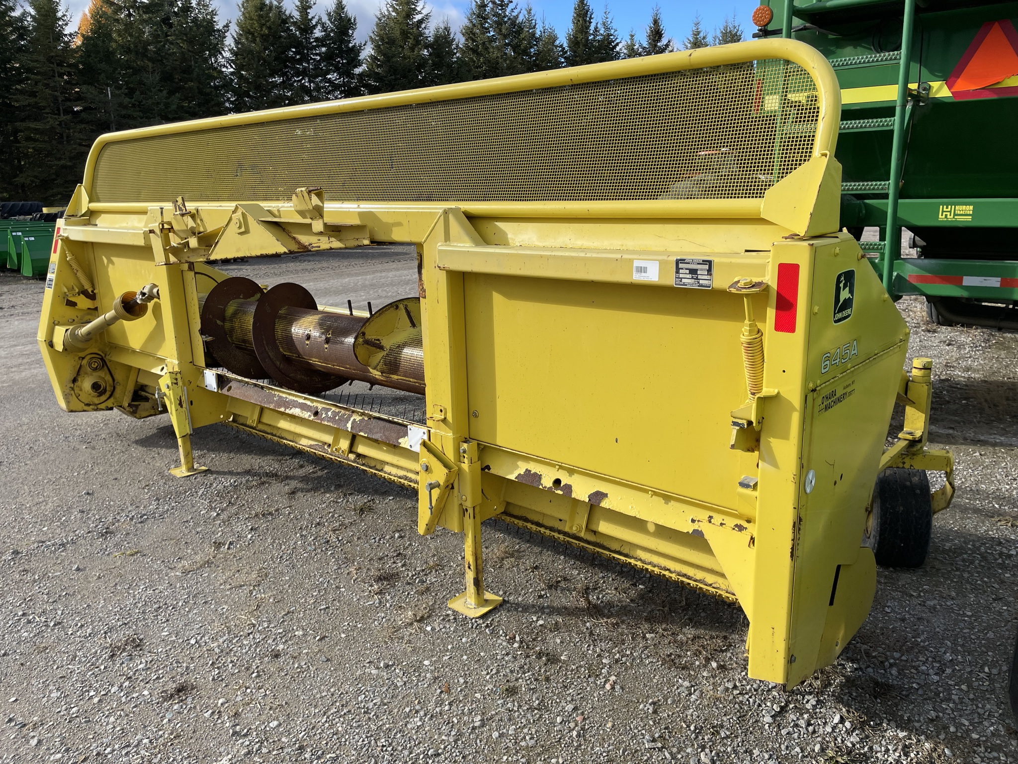 1998 John Deere 645A Image 1