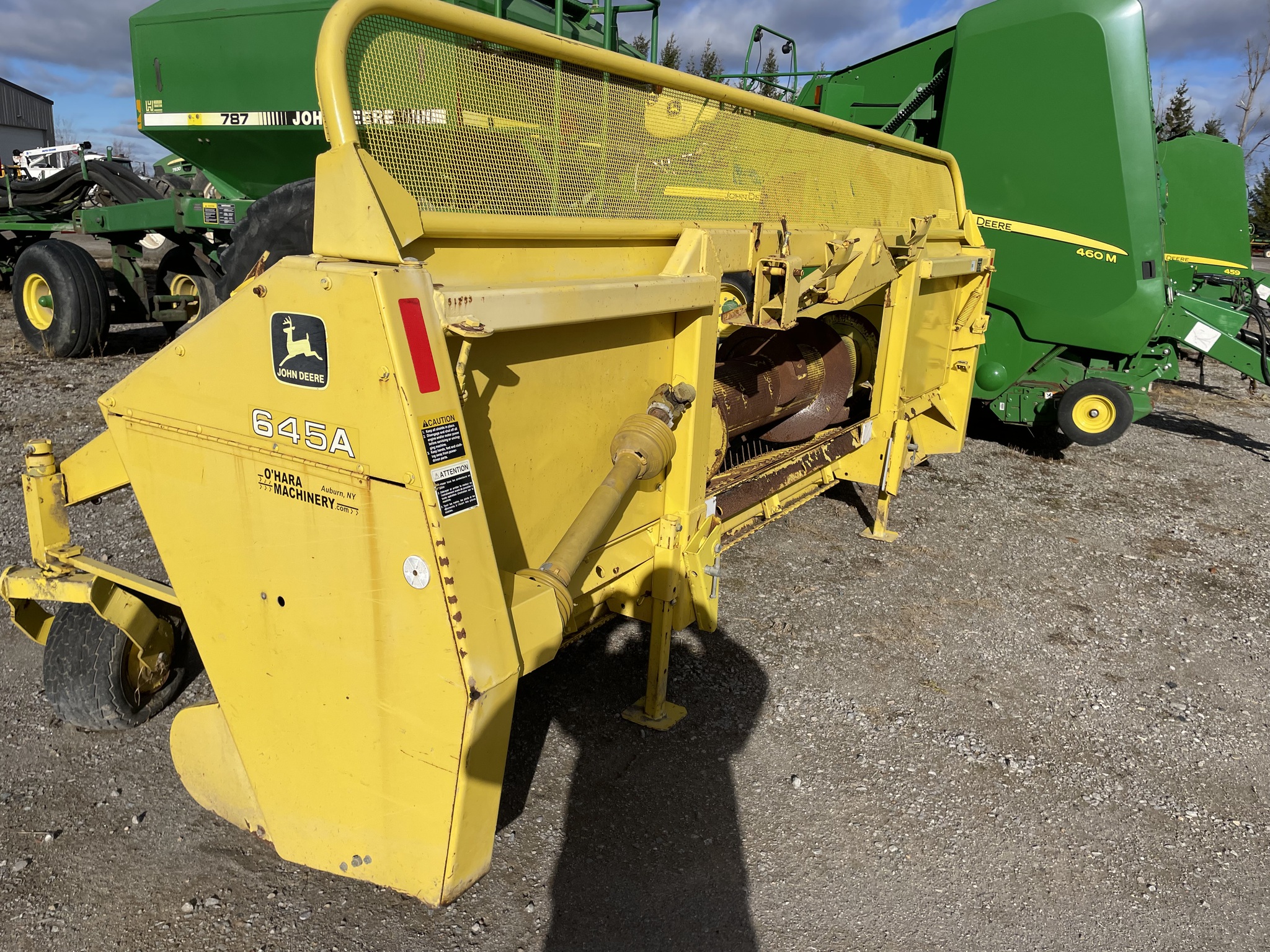 1998 John Deere 645A Image 3