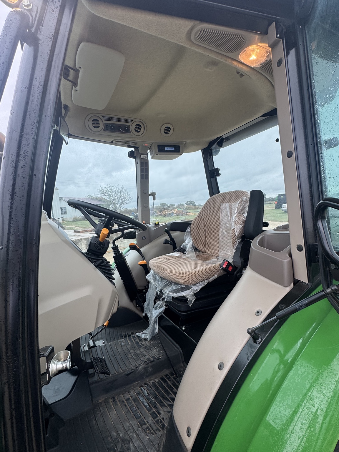 2024 John Deere 5060E Image 6