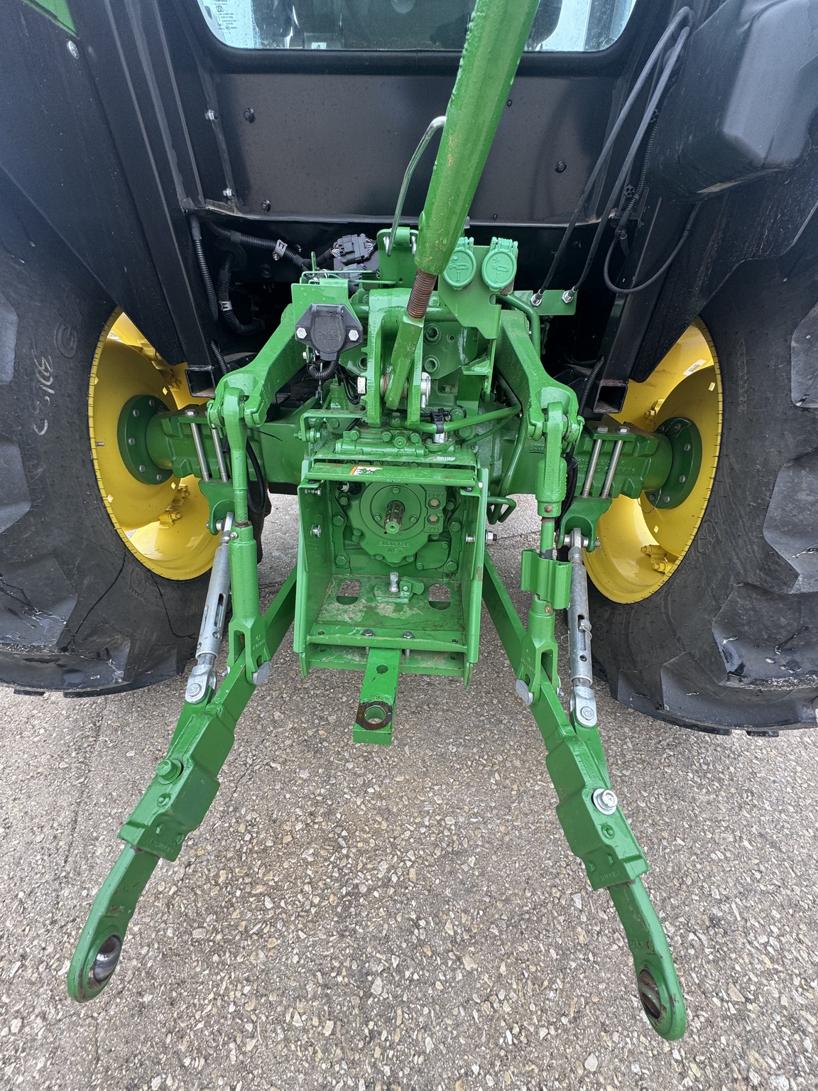 2024 John Deere 5060E Image 10