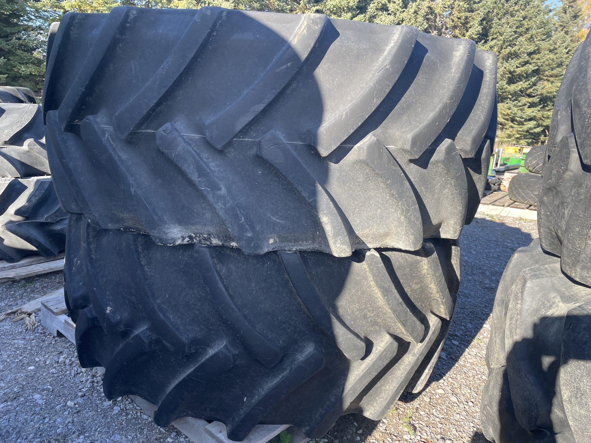 Mitas 540/65R28 Image 2