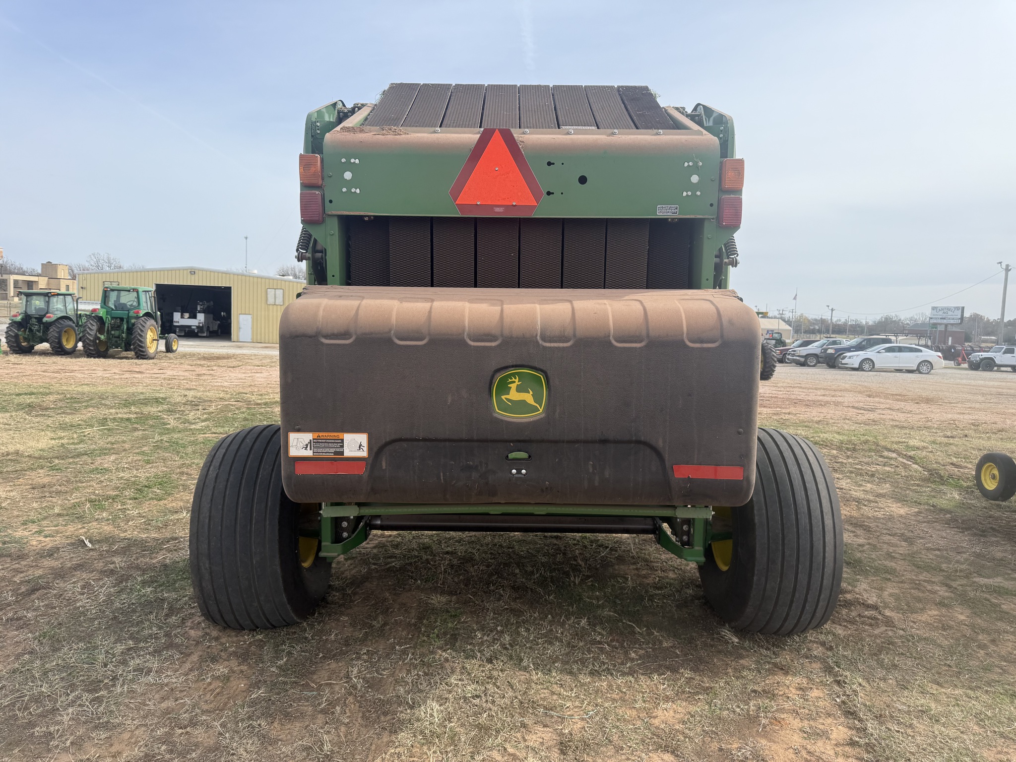 2019 John Deere 560M Image 3