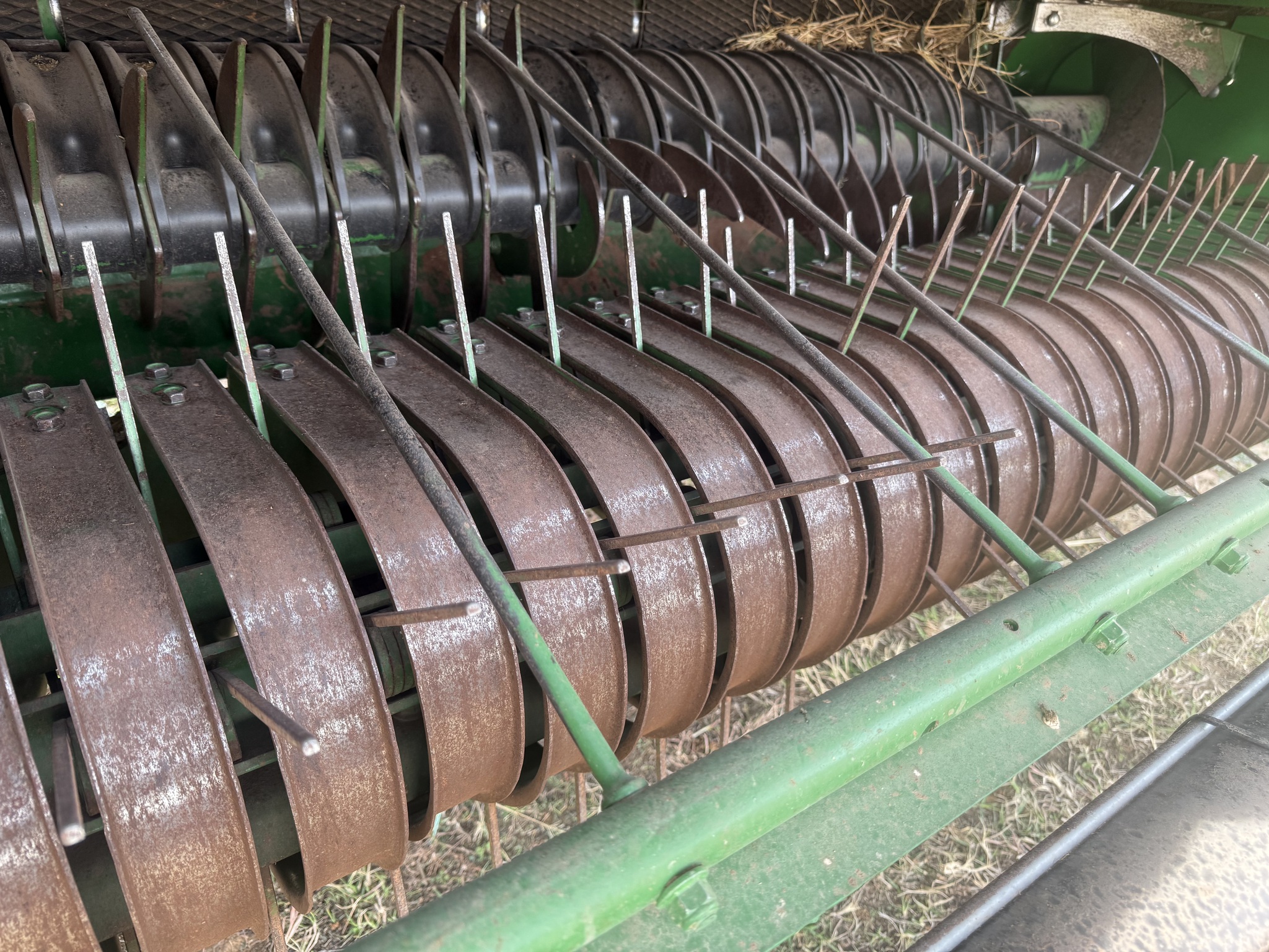 2019 John Deere 560M Image 18