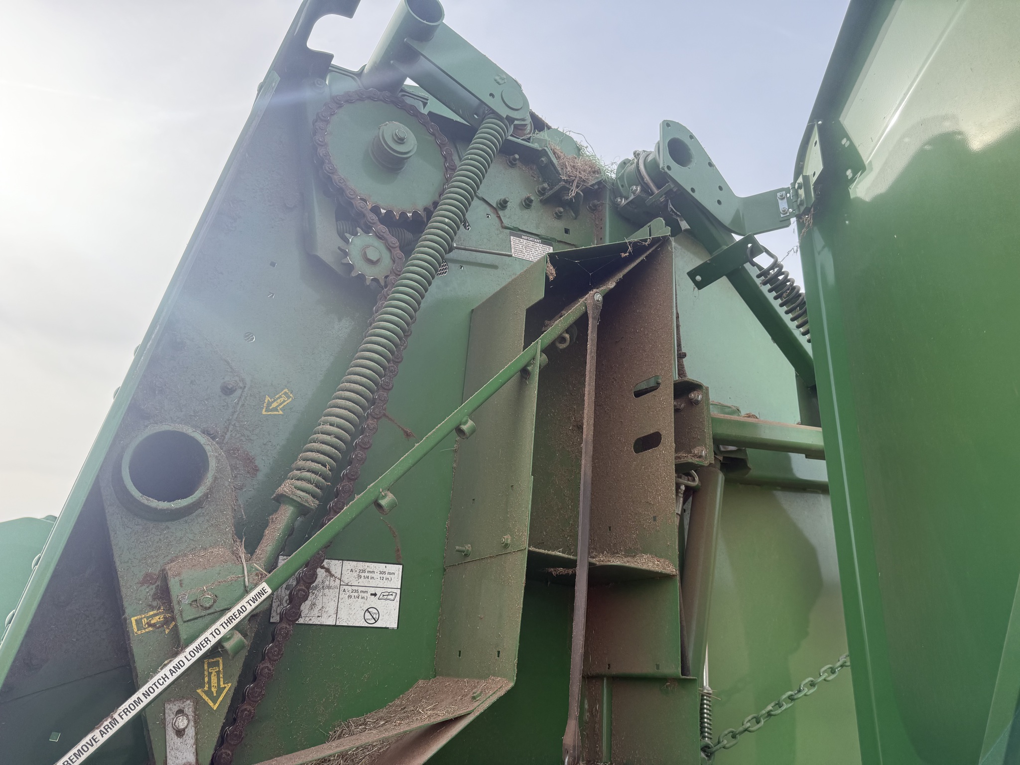 2019 John Deere 560M Image 7