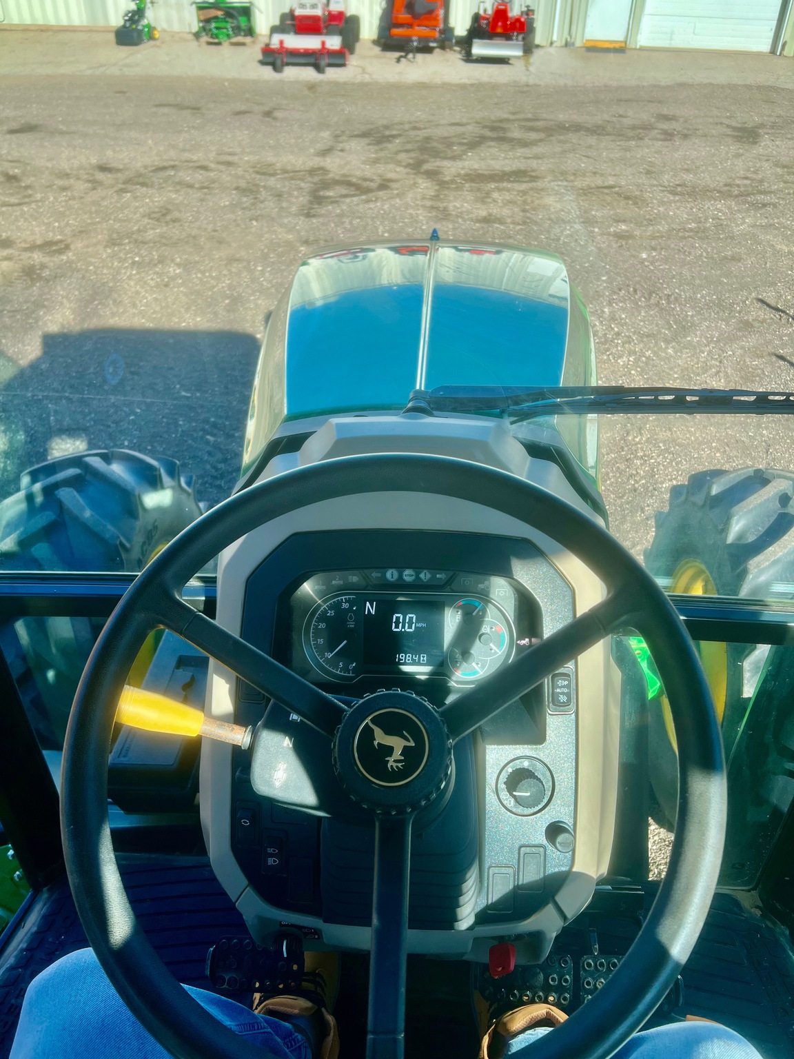 2020 John Deere 6120E Image 7