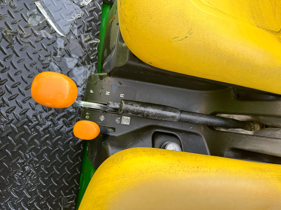 2021 John-Deere TX 4X2