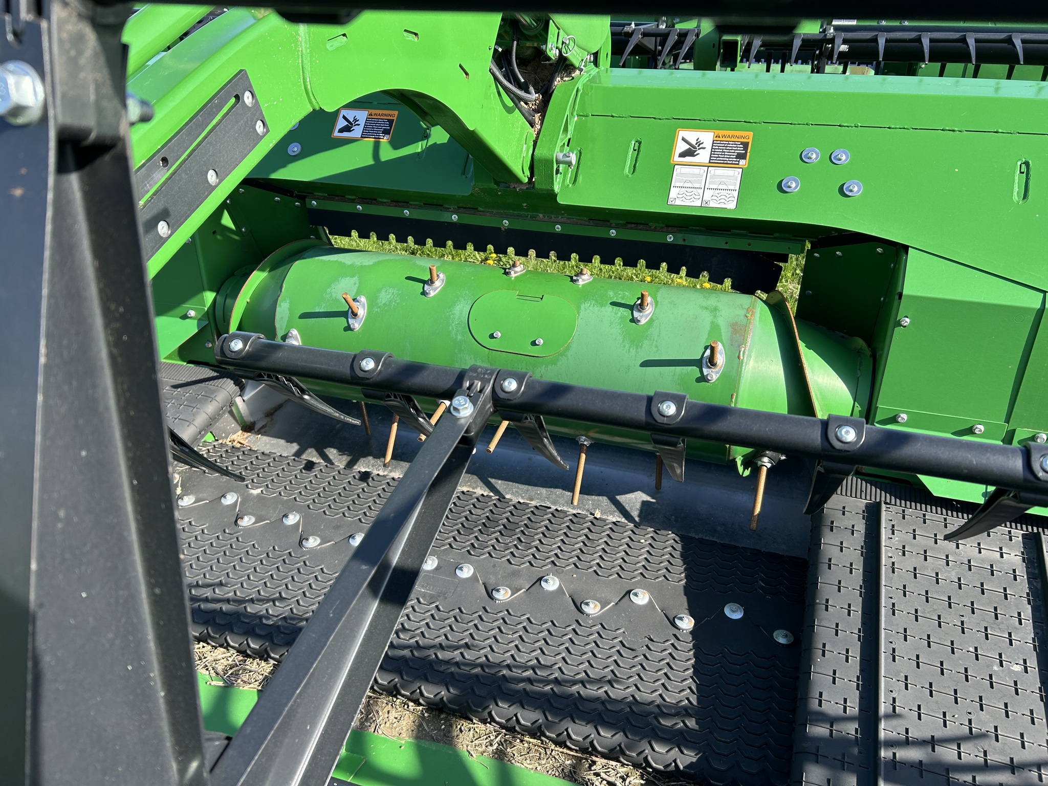 2025 John Deere RDF 40 at Heritage Tractor in Galesburg, IL