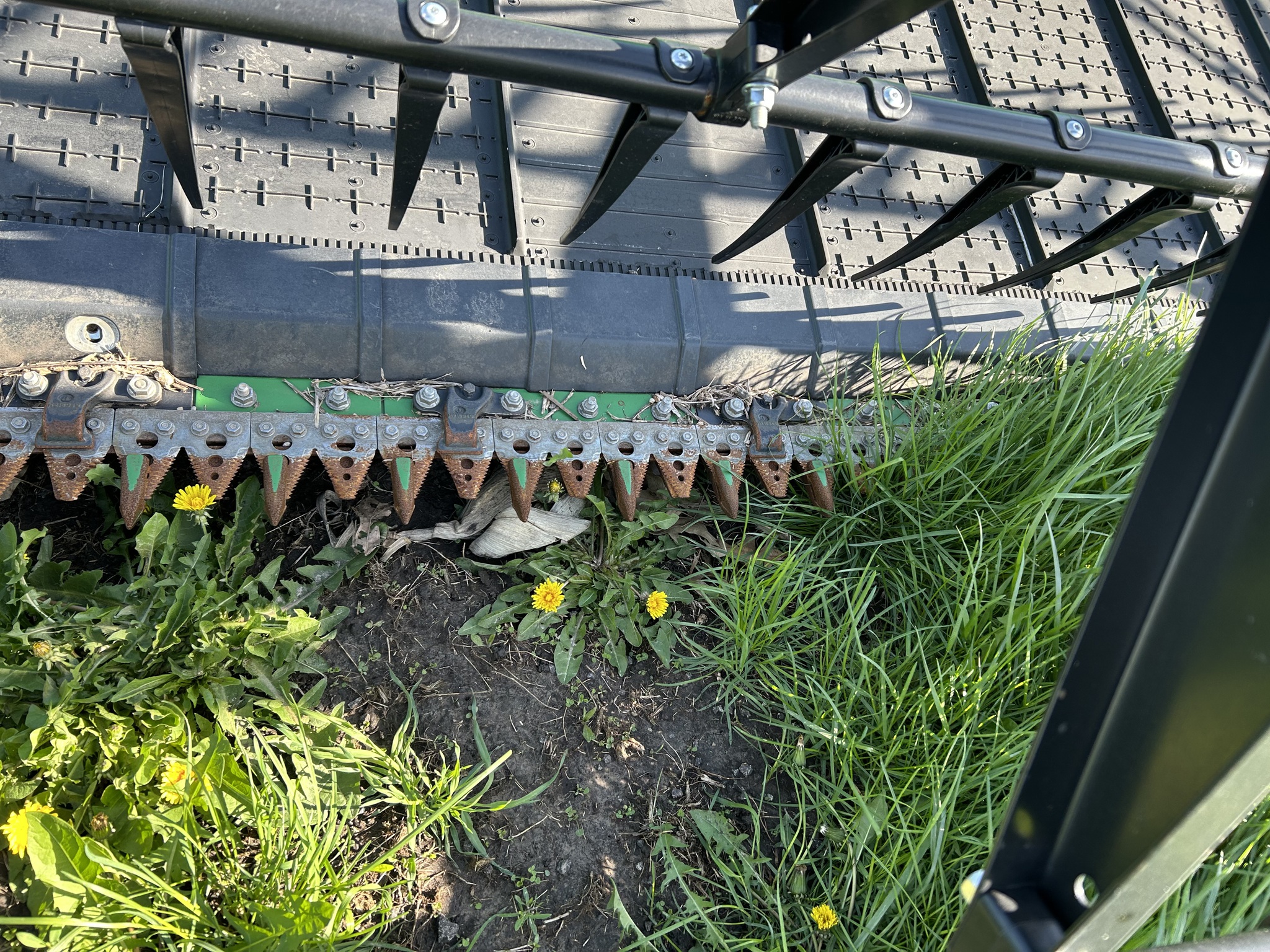  2025 John Deere RDF 40 at Heritage Tractor in Galesburg, IL
