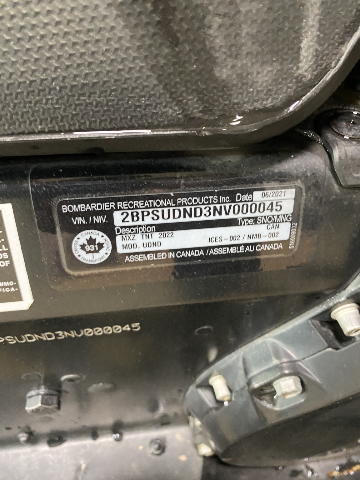 2022 Ski Doo MXZ TNT 850 Image 2