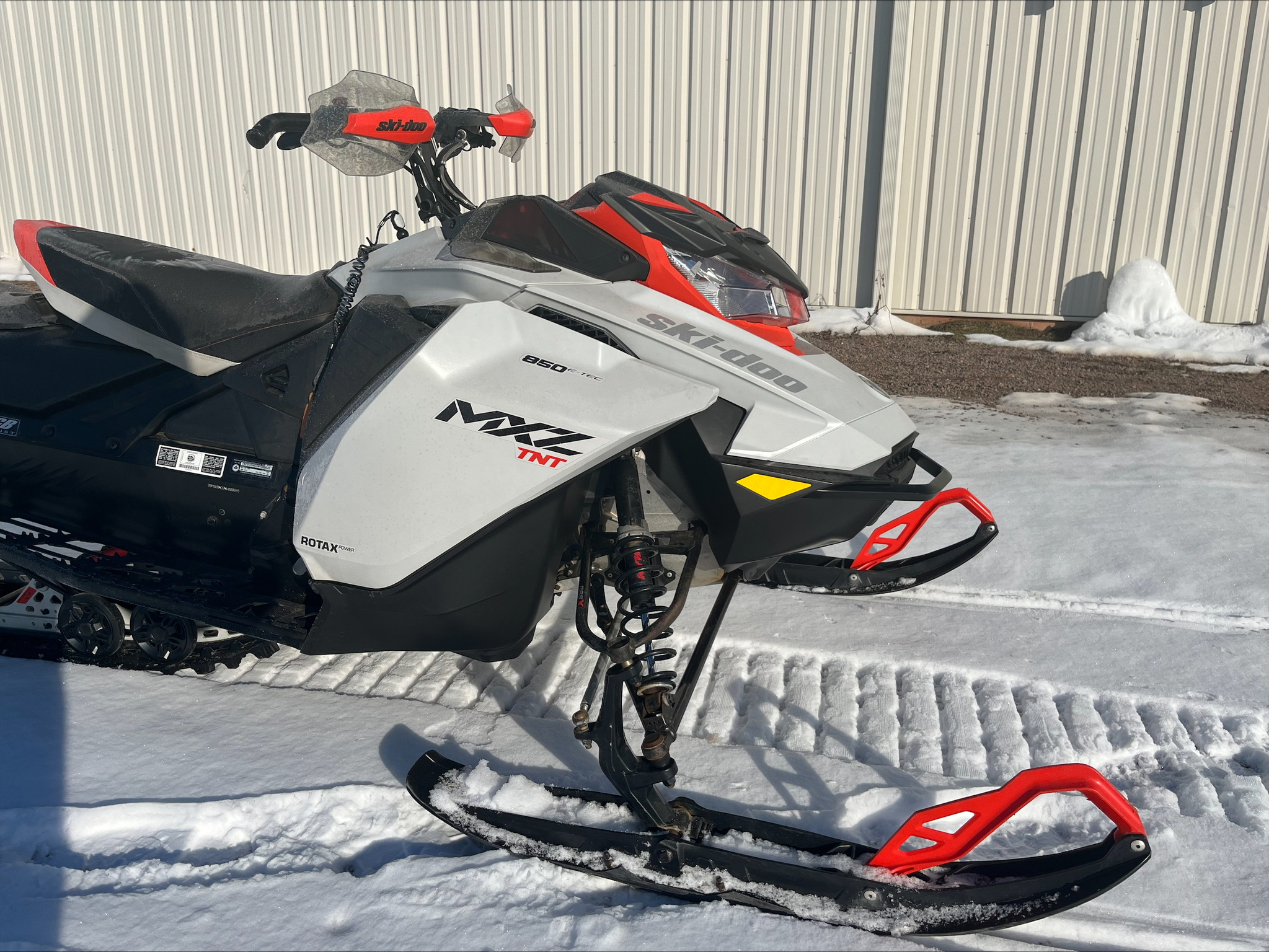 2022 Ski Doo MXZ TNT 850 Image 4