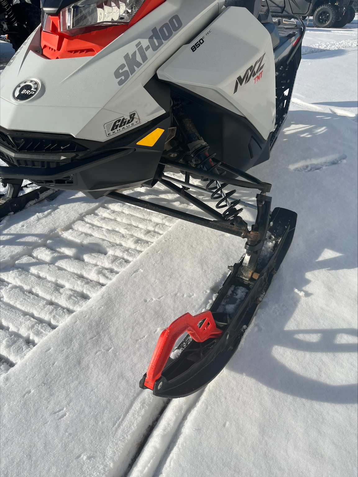 2022 Ski Doo MXZ TNT 850 Image 9