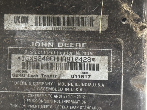 Used 2017 John Deere S240 Lawn & Garden Tractors at Koenig Equipment in Botkins, OH - Photo17