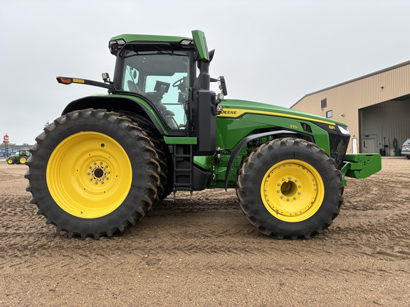 2025 John Deere 8R 370 - Photo4
