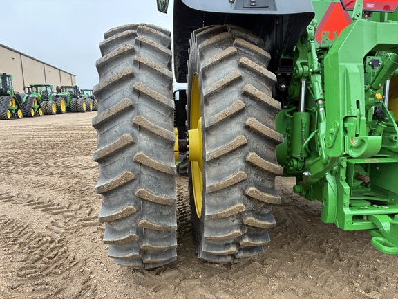 2025 John Deere 8R 370 - Photo25