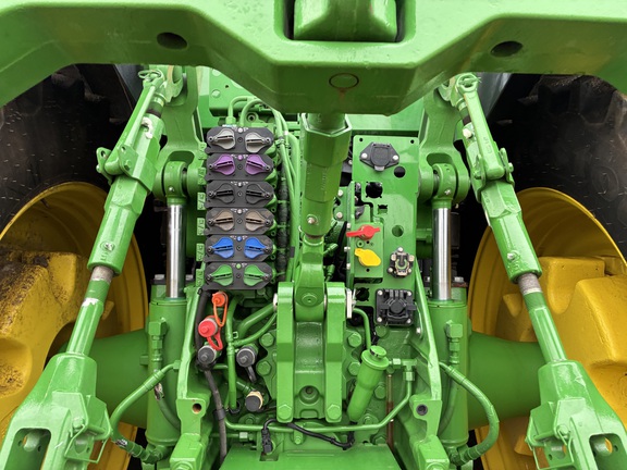 2025 John Deere 8R 370 - Photo33