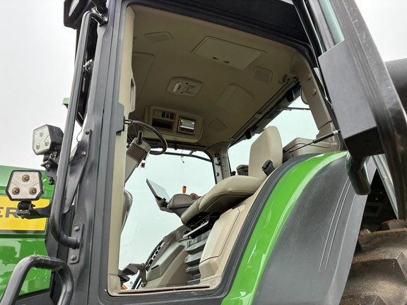 2025 John Deere 8R 370 - Photo37