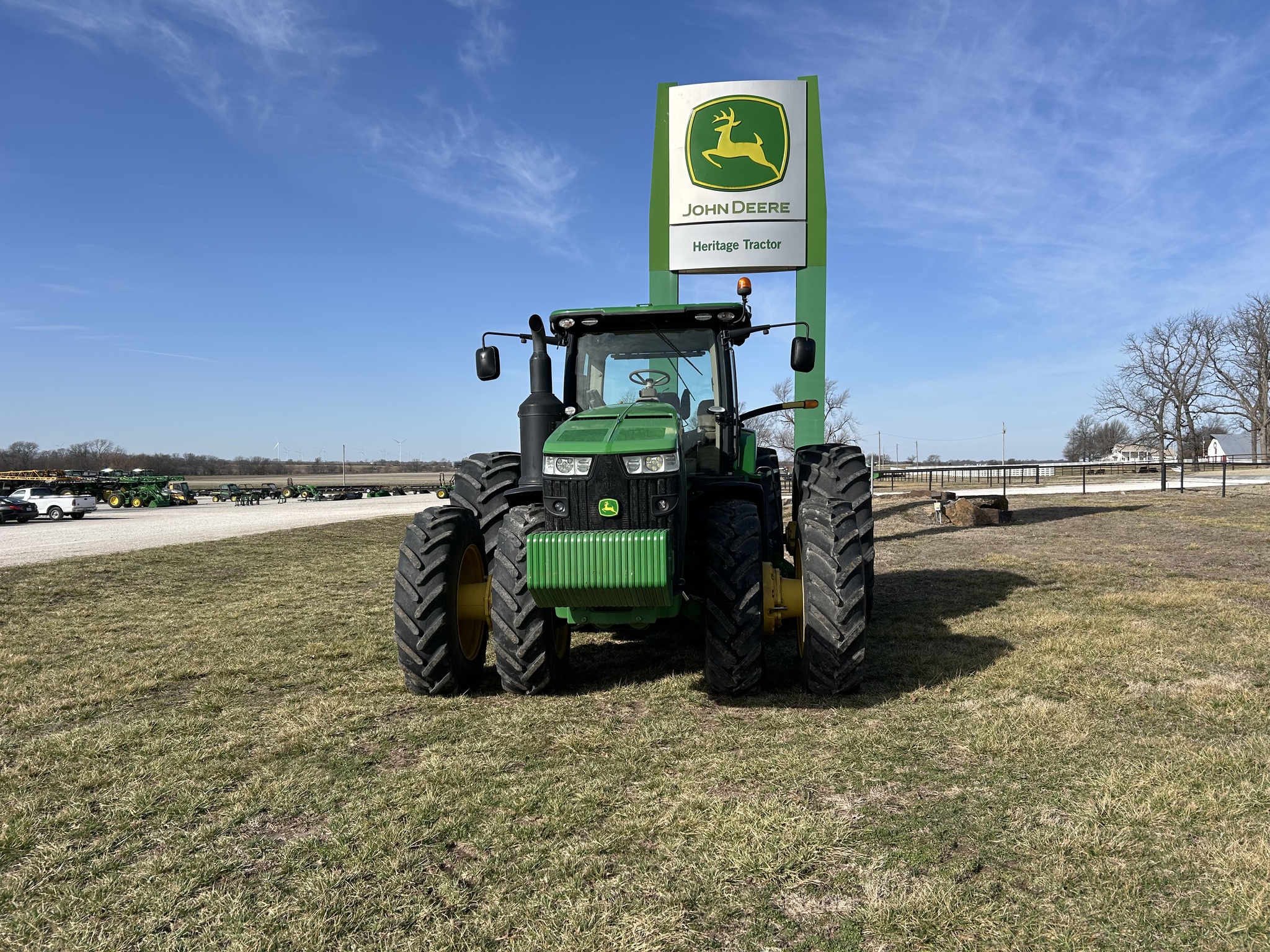  2015 John Deere 8370R at Heritage Tractor in Lockwood, MO