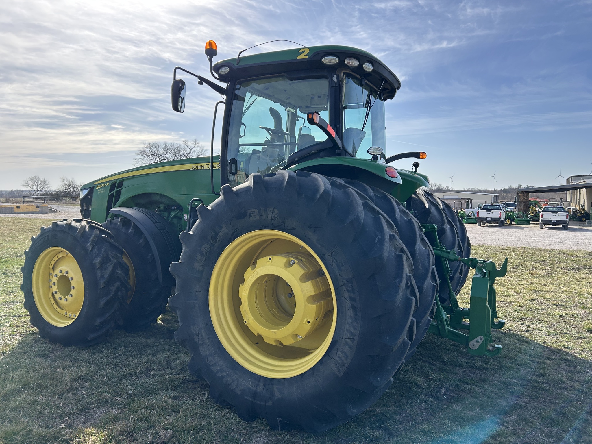  2015 John Deere 8370R at Heritage Tractor in Lockwood, MO