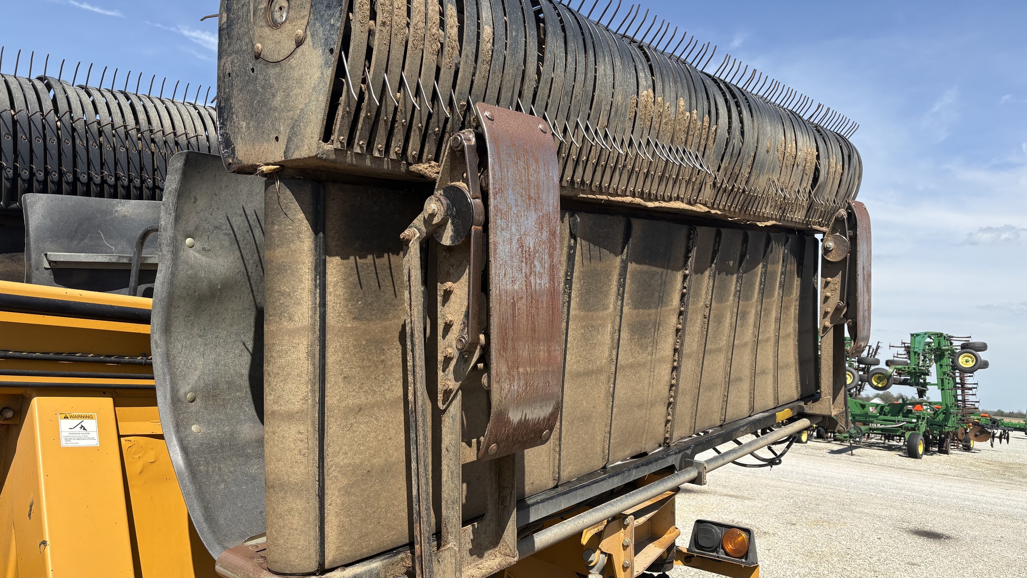 2012 Oxbo 334 Image 9